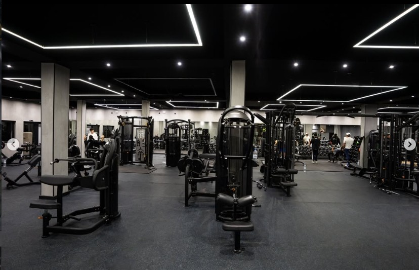Gymaholic Plus main floor